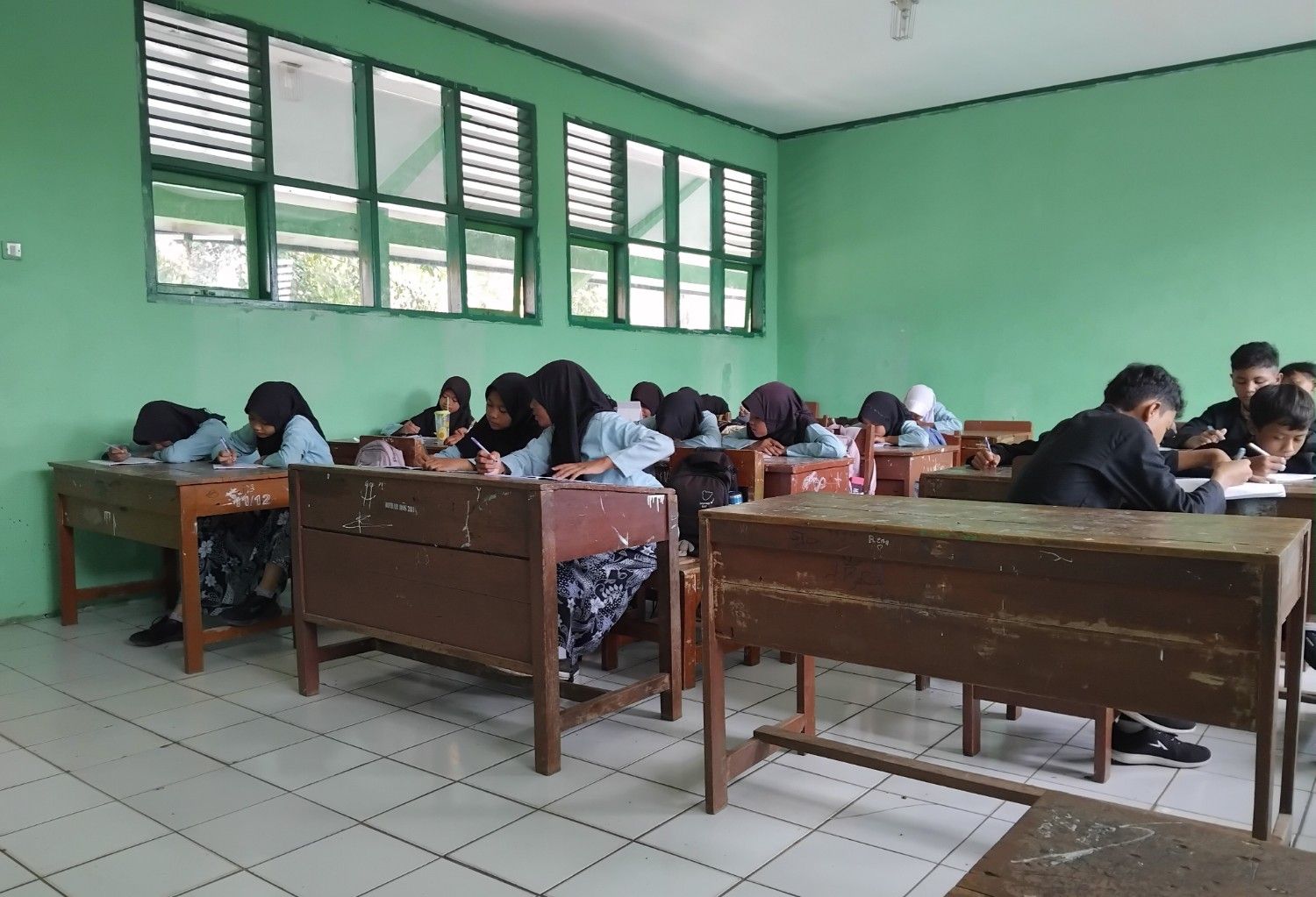 Ruang Kelas (27 Ruang)